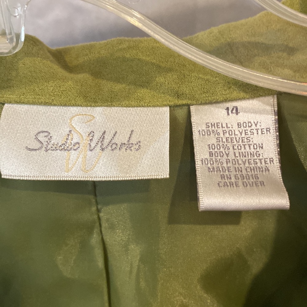 PERFECT Funky green jacket - Picture 2 of 5